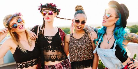 These Women Threw The Ultimate Coachella-Themed Bachelorette Party Bachella Party, Coachella Bachelorette Party, Coachella Quotes, Coachella Bachelorette, Festival Bachelorette, Ashley Iaconetti, Quinceanera Theme, Festival Themed Wedding, Coachella Inspiration