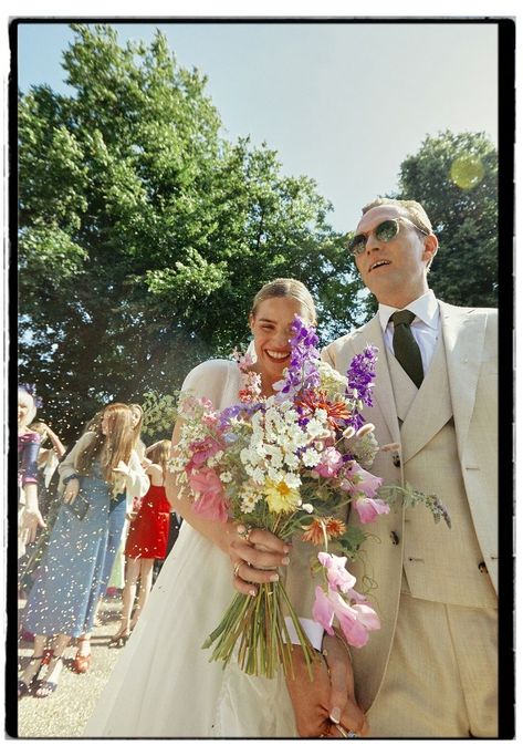 Amazon Wedding, Timeless Wedding Dress, Boda Mexicana, Tainan, Film Wedding Photography, Wedding Mood Board, Wedding Mood, Dreamy Wedding, Wedding Film