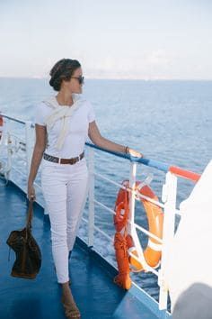 19 Boat Party & Sailing Outfit Ideas Casual Sailing Outfits, Ferry Boat Outfit, Yaught Party Outfit, Work Boat Party Outfit, Yacht Clothes Women, Sail Outfit Women, Boat Style Women Summer Outfits, Yacht Club Outfit Women, Boat Outfit Women Summer Classy