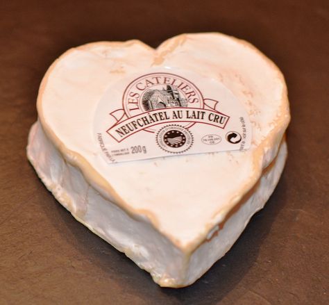 This valentine's day, be cheesy and offer your heart to someone... Neufchâtel is a soft rind heart shaped cheese made in Normandy. Heart Shaped Cheese, Valentines Ball, Neufchatel Cheese, France Food, Happy V Day, Beautiful Paris, French Dishes, V Day, St Valentin