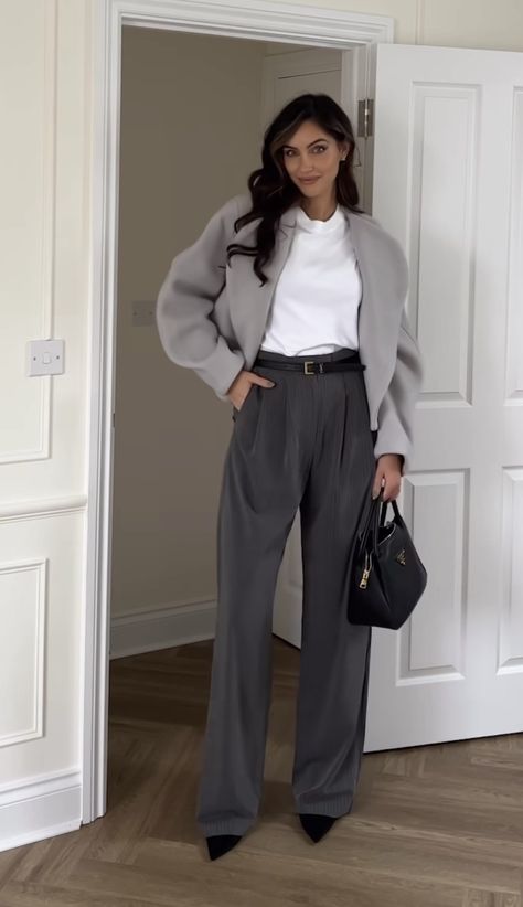 Grey Trousers Winter Outfit, Grey Tailored Trousers Outfit, Grey Wide Pants Outfit, Grey Tailored Pants Outfit, Dark Grey Trousers Outfit, Gray Trousers Outfit, Grey Trousers Outfit, Formal Pants Women, Slacks Outfit