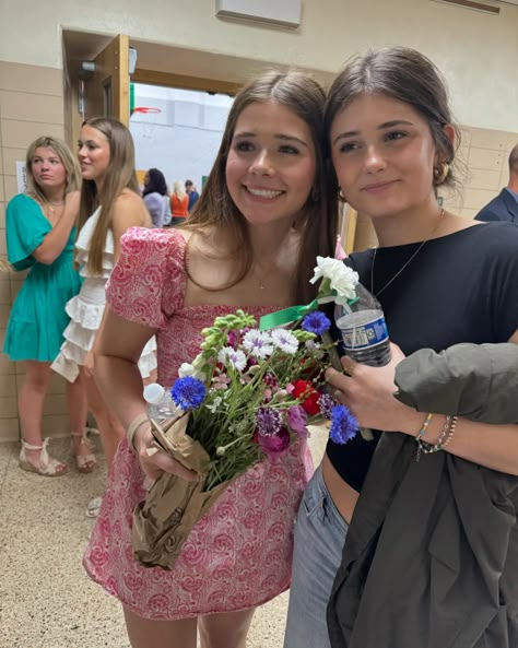 Congrats Gabbers! 8th grade graduation. On to high school! Graduation Aesthetic High School, Middle School Graduation Outfit Ideas, Dresses For Graduation 8th Grade, 8th Grade Graduation Picture Ideas, 8th Grade Aesthetic, High School Grad Dresses, Graduation Dresses High School, Middle School Aesthetic, Grade Goals