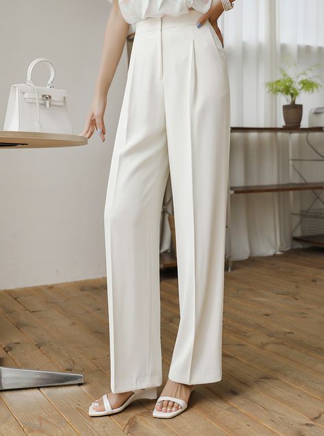 Trendy Pant, White Trousers Outfit, Tailored Pants Outfit, Formal Pants Women, Women Trousers Design, Formal Pant, White Pants Outfit, Formal Wear Women, Pant Women