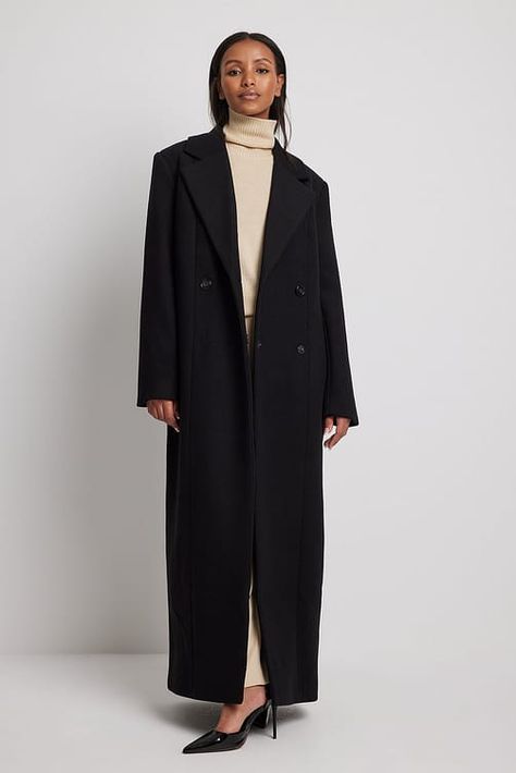 Women’s Outerwear | Outerwear online | na-kd.com Long Wool Coat Outfit, Long Black Coat Outfit, Black Wool Coat Women, Long Black Wool Coat, Wool Coat Outfit, Black Coat Outfit, Long Coat Outfit, Winter Items, Navy Trench Coat