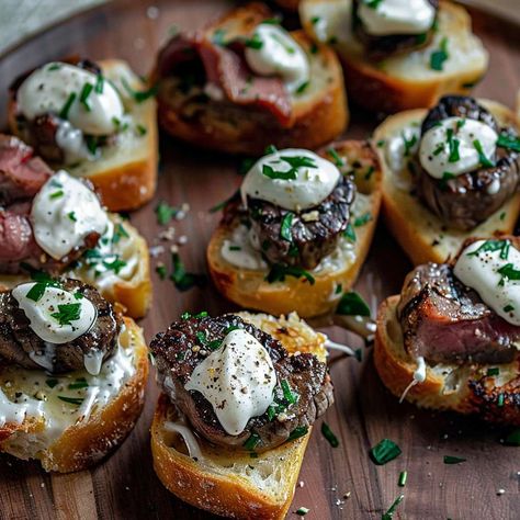 Garlic Bread Steak Bites with Horseradish Cream Garlic Bread Steak Bites Appetizer, Steak Horderves, Steak And Cheese Bites, Mini Philly Cheese Steak Appetizers, Steak On Bread Appetizer, Garlic Bread Steak Sandwich, Garlic Bread Steak Bites Tipsy Housewife, Steak Bites Appetizer, Steak Appetizers Appetizer Ideas