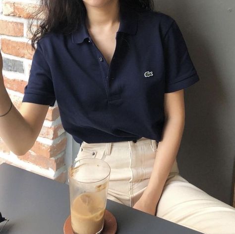 Pakaian Crop Top, Balenciaga Adidas, Teen Jeans, Polo Shirt Outfits, Stile Preppy, 여름 스타일, Casual College Outfits, Korean Casual Outfits, Casual Day Outfits