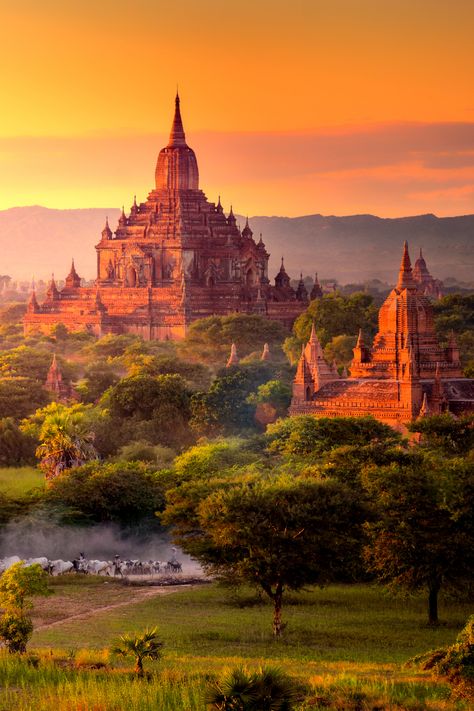 MOST BEAUTIFUL PLACES IN MYANMAR World Famous Places, Top Countries To Visit, Asia Places, Bagan Myanmar, Bangkok Travel, Adventure Vacation, Yangon, Countries To Visit, Bagan