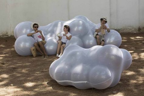 Dots' Cloud Garden- La Grande Motte. Image © photoarchitecture, Courtesy of Paul Kozlowski Cloth Installation, Cloud Garden, Garden Installation, La Grande Motte, Urban Furniture, Street Furniture, Stage Design, Montpellier, Public Art