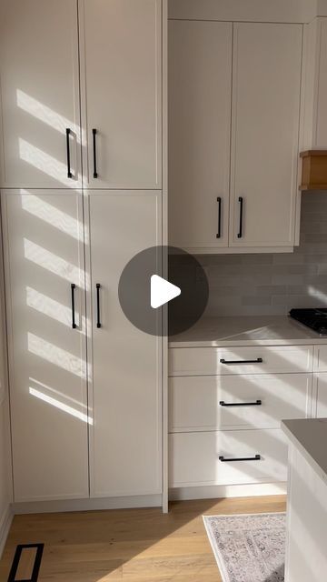 Hawkona Contracting on Instagram: "Another kitchen in the books ✌️ - Cabinets: Slim shaker in @benjaminmoore white dove by @avcustomwoodworking - Stone: Yorkville by @hanstoneca  #kitchendesign #renovation #slimshakercabinets #whitedove #benjaminmoore #hanstone #quartzcountertops #whiteoak #subwaytile" Slim Shaker Cabinets Kitchen, Cabinet Faces Styles, Slim Shaker Cabinet, Shaker Cabinets Kitchen, Slim Shaker, Georgia House, Cabinet Faces, Country Lane, Book Cabinet