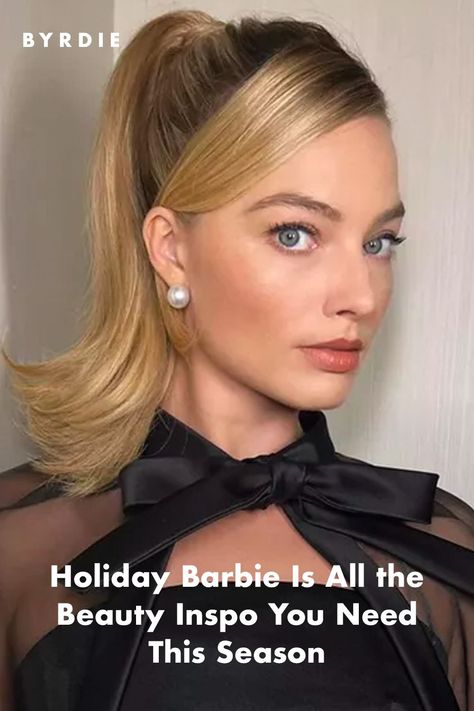 Robbie Margot glammed up as Holiday Barbie Barbie Hair Inspiration, Barbie Hairstyles, Hair And Makeup Inspiration, Shimmery Makeup, Diy Updo, Barbie Hairstyle, Perfect Red Lips, Natural Hair Mask, Barbie Makeup