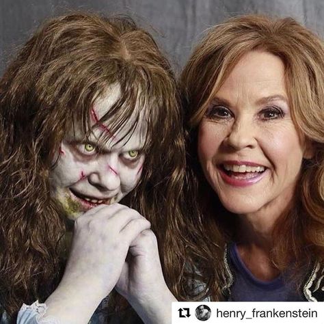 Repost from @henry_frankenstein  Linda Blair and her #doppleganger #theexorcist #lindablair #pazuzu #twins Happy Birthday Linda, Horror Movie Night, Linda Blair, Scary Movie Characters, Movie Cinema, Horror Makeup, Film Horror, Diy Halloween Costumes Easy, Famous Monsters