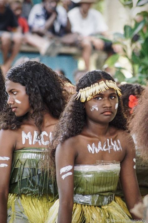 Solomon Islands, Melanesia, Pacific Islands 🇸🇧 via Benn Photography 📸 Tioman Island Photography, Pacific Islander Culture, Melanesian People, Comoros Islands People, Solomon Islands People, Tuvalu People, South Pacific Islands, Troll Face, Torres Strait Islander