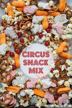 With a mix of circus themed treats, this Circus Snack Mix would be fun to take along on a trip to the circus, for a Dumbo movie day or a big top play date! Painting Tattoos, Dumbo Movie, Circus Food, Circus Cakes, Theme Snack, Movie Day, Wedding Body, Halloween Food Appetizers, Themed Treats