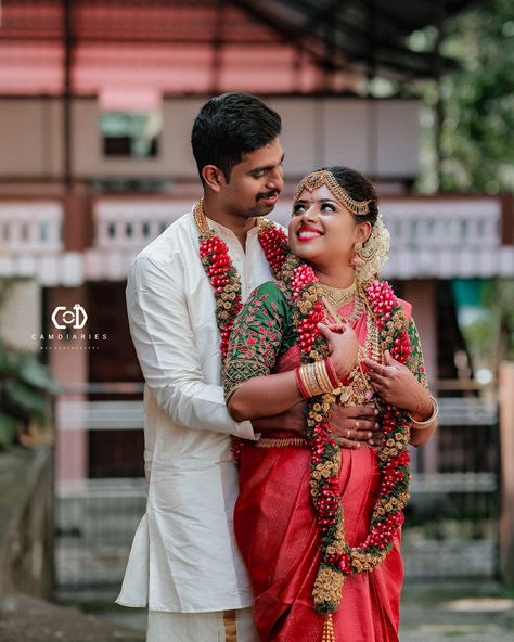 South Indian Wedding Photoshoot, Marriage Couple Stills, Couple Marriage Poses Hindu, Wading Photoshoot, Muhurtham Poses, Wedding Couple Poses Photography Indian, Hindu Wedding Photos, Marriage Photoshoot, Marriage Poses