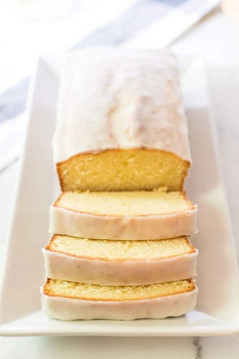 Learn how to make this Copycat Starbucks Lemon Loaf in your own kitchen. It’s like the best pound cake you ever had – rich, moist, & buttery. Copycat Starbucks Lemon Loaf, The Best Pound Cake, Ez Recipes, Best Pound Cake, Iced Lemon Pound Cake, Starbucks Lemon Loaf, Lemon Loaf Recipe, Starbucks Lemon, Lemon Treats