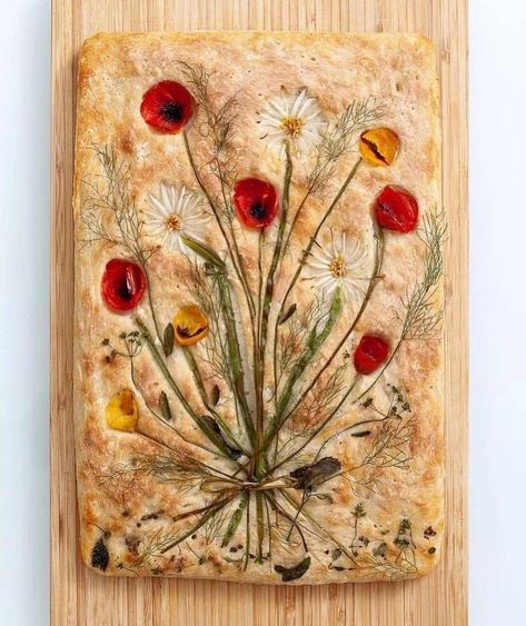 Focaccia Art, Foccacia Bread, Bread Art, Focaccia Bread, Sourdough Recipes, Artisan Bread, Edible Art, Wine And Dine, Food Presentation