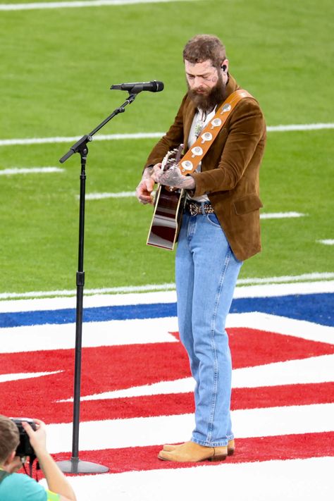 The Best Menswear From Super Bowl 2024, Including Post Malone’s Coolest Outfit Ever | GQ Western Outfits Mens, Urban Cowboy, Cowboy Outfits, Street Fashion Men Streetwear, Guys Clothing Styles, Blue Ivy, Boucle Jacket, Pinstripe Suit, Travis Kelce