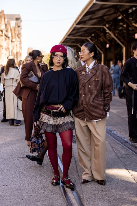 All The Best Street Style From Australian Fashion Week 2024 #refinery29 2024 Street Style, Street Style Outfits Casual, Australian Fashion Week, Fashion Week 2024, Fashion Week Outfit, Blogger Street Style, Quirky Fashion, Soft Spot, The Best Street Style