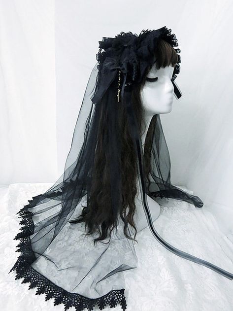 Hairband Width: 17cm.  Bowknot Size: 12*13cm.  Veil Length: 65cm.  Attention: This price includes a hairband, a veil only, others are not included. Wedding Head Veil, Vampire Hair, Oc Dress, Male Haircuts Curly, Veil Length, Gothic Hairstyles, Goth Accessories, Goth Hair, European Aesthetic