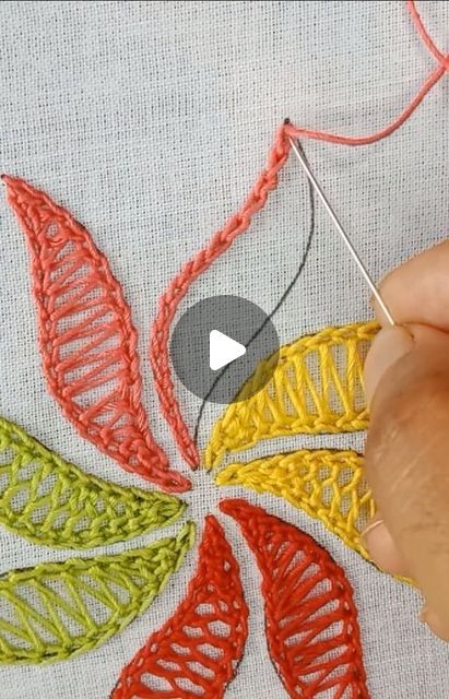 Easy Hand Embroidery Ideas, Embroidery New Design, Flowers Easy Craft, Paper Embroidery Tutorial, Flower Embroidery Tutorial, Paper Flowers Easy, Embroidery Stitches Flowers, Flower Hand Embroidery, Brazilian Embroidery Stitches