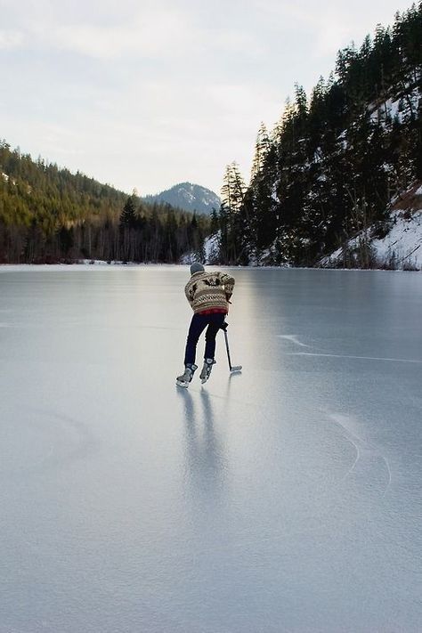 6 spots to enjoy the real Canadian Winter Pond Hockey, On The Wings Of Love, Skating Ice, Hockey Life, Its A Mans World, Childhood Days, Frozen Lake, God Jul, Tromso