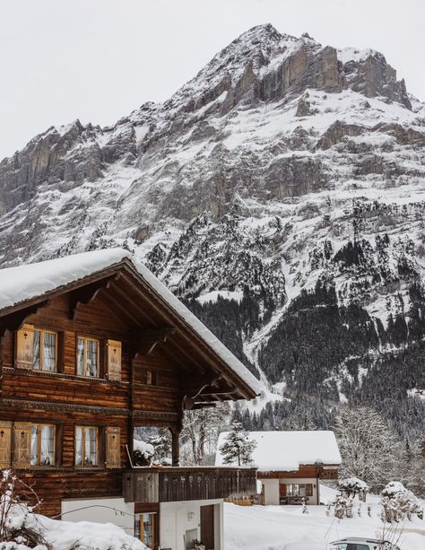 Cabin In Mountains With Snow, Hotel In The Woods, Snowed In Catherine Walsh, Snowchester Aesthetic, Snowed In Aesthetic, House In The Mountains Aesthetic, Snow Cabin Aesthetic, Mountain Cabin Aesthetic, Snow Cabins