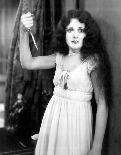 mary astor Adrienne Ames, Mary Astor, Silent Film Stars, Don Juan, Silent Movie, Roaring Twenties, Silent Film, Vintage Portraits, Vintage Hollywood