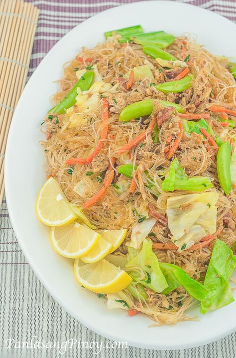 undefined Sotanghon Recipe, Pancit Sotanghon, Pancit Recipe, Panlasang Pinoy, Noodle Dish, Soup Dish, Vermicelli Noodles, Filipino Dishes, Pinoy Food