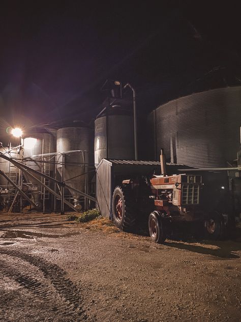 Farming Wallpaper, Farming Aesthetic, Country Pics, Farm Wallpaper, Grain Bins, Farm Aesthetic, Aesthetic Country, Western Wallpaper, Our Adventure Book