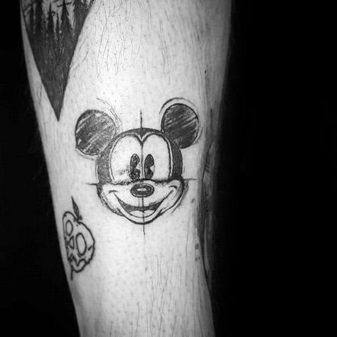 Cartoon Tattoos Guys Mickey Mouse Sketch Tattoo, Cartoon Tattoos For Men, Disney Tattoos For Men, Mickey Tattoo, Mickey Mouse Sketch, Mickey Mouse Tattoo, Mouse Sketch, Mouse Tattoos, Kunst Tattoos