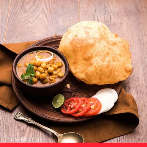 Chole Bhature Recipe, Bhature Recipe, Bhatura Recipe, Chole Bhature, Chole Masala, Indian Diet, Dried Mangoes, Chickpea Curry, Indian Breakfast