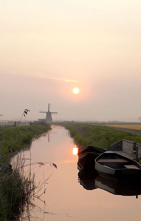 Echt Holland Holland Landscape, Dutch Landscape, Dutch Windmills, Netherlands Travel, Foto Inspiration, Places Around The World, Blog Photo, Belle Photo, Beautiful World