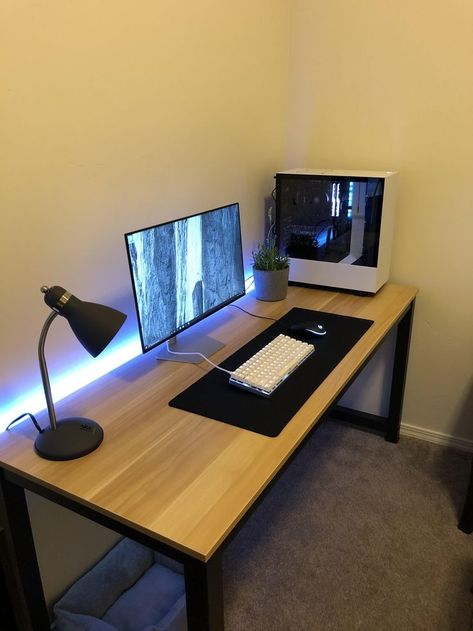 Home Studio Desk, Gaming Desk Setup, Clean Workspace, Computer Desk Setup, Home Studio Setup, Video Game Room Design, Desktop Setup, Bedroom Setup, Pc Desk