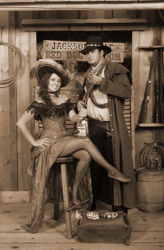 ALL OF THE WANT!!!! Old West Fashion, Wild West Party Theme, Wild West Wedding, Wild West Costumes, Wild West Era, Old West Saloon, Old Fashioned Photos, Estilo Cowgirl, Old West Photos