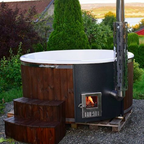 7.5 Premium Hot Tub - IDEASWOOD-AU Woodfire Hot Tub, Diy Hot Tub Homemade, Salt Water Hot Tub, Rustic Hot Tubs, Wood Burning Hot Tub, Wooden Tub, Wood Fired Hot Tub, Investment House, Cedar Hot Tub