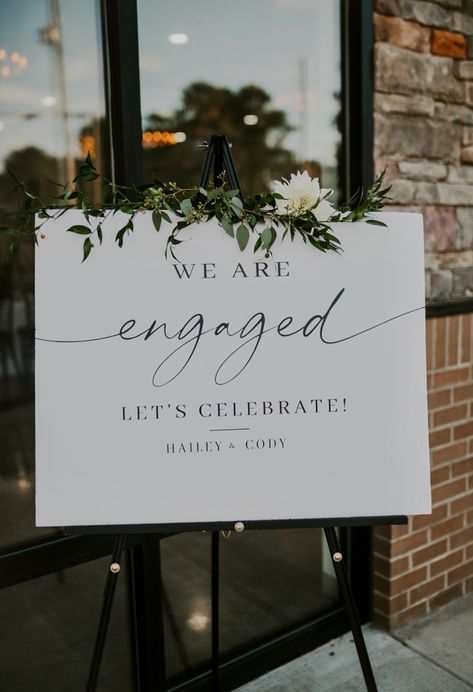 Engagement Party Brunch, Engagement Party Dinner, Small Engagement Party, Garden Engagement Party, Engagement Dinner Party, Fun Engagement Party, Engagement Party Table, Couples Engagement Party, Engagement Party Decorations Diy