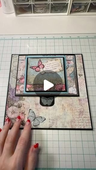 Pop Up Scrapbook Ideas, Pop Up Scrapbook, Diy Mini Album Tutorial, Paper Hacks, Scrapbooking Original, Scrapbook Albums Tutorial, Scrapbooking Tutorial, Mini Album Scrap, Diy Mini Album