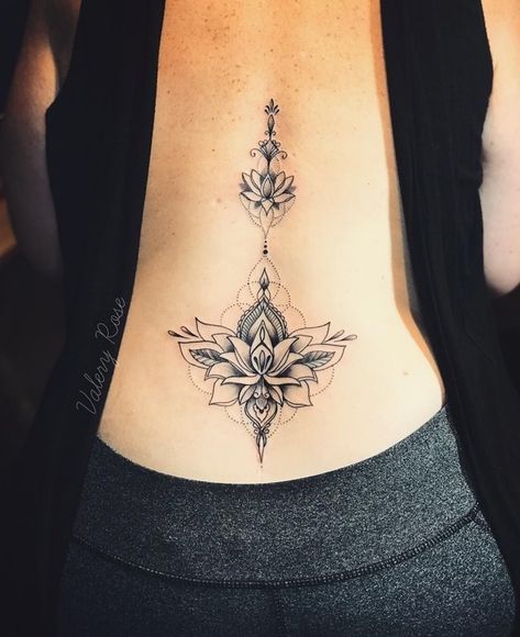 45 Adorable and Eye-Catching Belly Button Tattoo Ideas - Wild Tattoo Art Belly Button Tattoos, Belly Button Tattoo, Beautiful Back Tattoos, Cover Up Tattoos For Women, Button Tattoo, Lower Back Tattoo, Stomach Tattoos Women, Tattoos To Cover Scars, Belly Tattoos