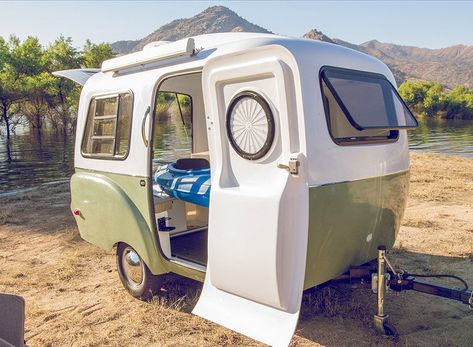 Happier Camper, Vw Minibus, Bil Camping, Lightweight Campers, Caravan Vintage, Camping Vintage, Mid Size Car, Tiny Trailers, Tiny Camper