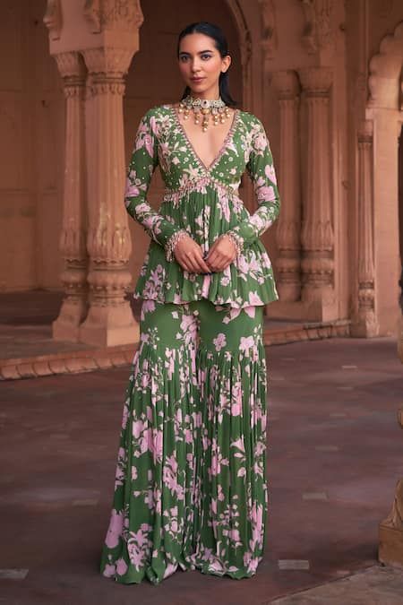 Buy Green Crepe Printed Floral Deep V Neck Peplum Top And Gharara Set For Women by DiyaRajvvir Online at Aza Fashions. Printed Gharara Designs, Peplum And Sharara, Traditional Peplum Top Outfits, Sharara Ideas, Green Indian Outfit, Punjabi Lehenga, V Neck Peplum Top, Peplum Pattern, Peplum Top Outfits