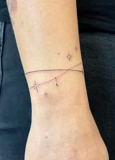 Stars Wrap Around Tattoo, Star Arm Band Tattoo, Star Tattoo Sleeve Women, Fine Line Wrist Bracelet Tattoo, Forearm Star Tattoos For Women, Star Wrap Around Tattoo, Wrist Wrap Tattoos For Women, Tattoo Wrapped Around Arm, Wrist Tattoos For Women Bracelet