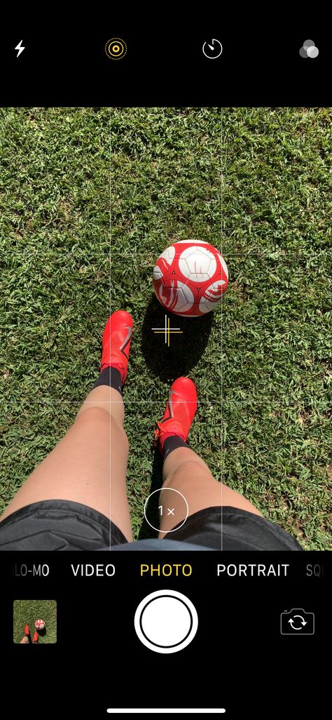 Phantom football boots, soccer picture Soccer Profile Pictures, Football Astethics, Pro Soccer Player Aesthetic, Football Aethstetic, Aesthetic Football Pictures, Red Soccer Aesthetic, Soccer Aesthetic Pictures, Soccer Asethic Pictures, Football Girl Aesthetic