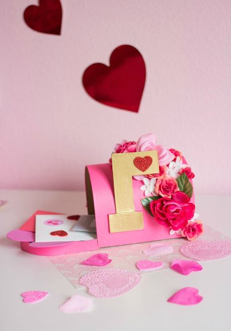 # Diy Valentines Box, Box Decorations, Valentine Card Box, Box Valentine, Valentines Box, Valentine Mailbox, Mailbox Design, Valentine's Decor, Valentine Day Boxes