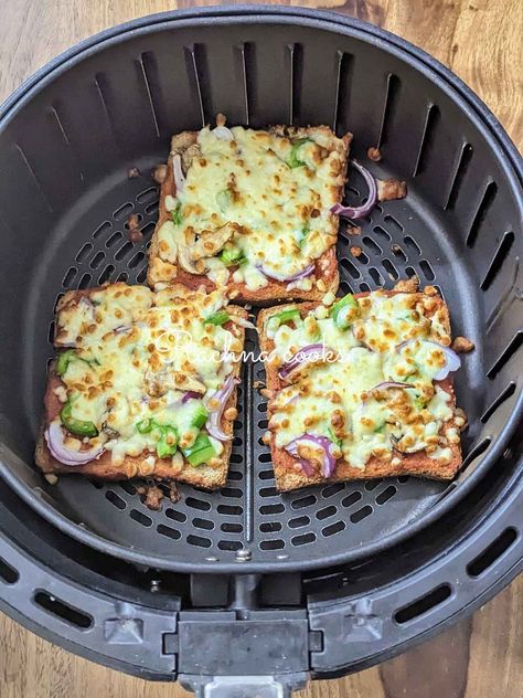 Air Fried Pizza Bread, Pizza Bread Air Fryer, Pizza Toast Air Fryer, Air Fryer Pizza Toast, Air Fryer Pizza Bread, Bread Pizza Air Fryer, Air Fryer Frittata, Pizza Air Fryer, Air Fryer Bread