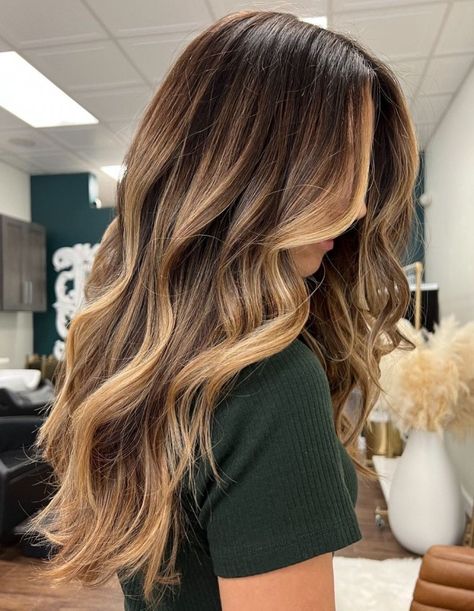 Bright Ash Caramel Balayage Hair Caramel Balayage Face Framing, Ashy Caramel Balayage On Dark Hair, Caramel Balayage Money Piece, Dark Caramel Balayage Honey, Ash Caramel Balayage, Fall Balyage Long Hair Brunettes, Cool Caramel Balayage, Balayage On Medium Hair, Brown With Caramel Balayage