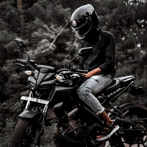 Bike Profile Picture, K Pic, Yamaha Mt15, Bike Pose, Bike Rider Photography, Boys Poses, Moto Wallpapers, Fb Profile Photo, Mt Bike