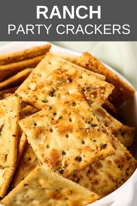 Party Crackers Recipe, Spicy Ranch Crackers Recipe, Ranch Crackers Recipe, Spicy Crackers Recipe, Seasoned Saltine Crackers, Saltine Cracker Recipes, Spicy Crackers, Ranch Party, Ranch Crackers