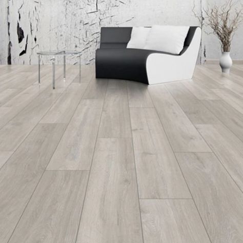 null Grey Laminate Flooring, Laminate Flooring Colors, Installing Laminate Flooring, Cheap Flooring, Modern Flooring, Oak Laminate Flooring, Grey Laminate, Oak Laminate, Floor Colors