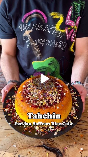 Hami Sharafi on Instagram‎: "Brace yourselves for a taste bud rollercoaster! Tahchin: where crispy meets creamy in a flavor explosion! 💣🔥🔥  🔗 Recipe in my E-book with other Persian classics (hamisharafi.com)  #tahchin #tahdig #tahdigislife #cookingisfun #cookingtime   تهچین! چطوره؟ 🫶🏻😊"‎ Tahchin Morgh, Tahdig Recipe, Persian Rice, Saffron Rice, Persian Cuisine, Persian Food, Brace Yourself, Chicken Rice, Rice Cakes