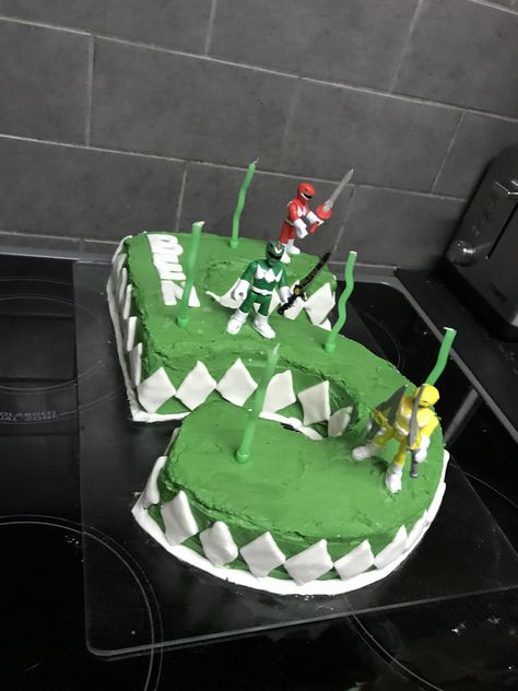 Green Power Ranger Birthday Party, Power Ranger Birthday Cake, Power Rangers Cake, Green Power Ranger Cake, Power Rangers Birthday Party Ideas, Dino Fury Power Rangers Party, Power Ranger Cupcake Cake, Power Rangers Cakes For Boys, Power Rangers Birthday Party Ideas Cake